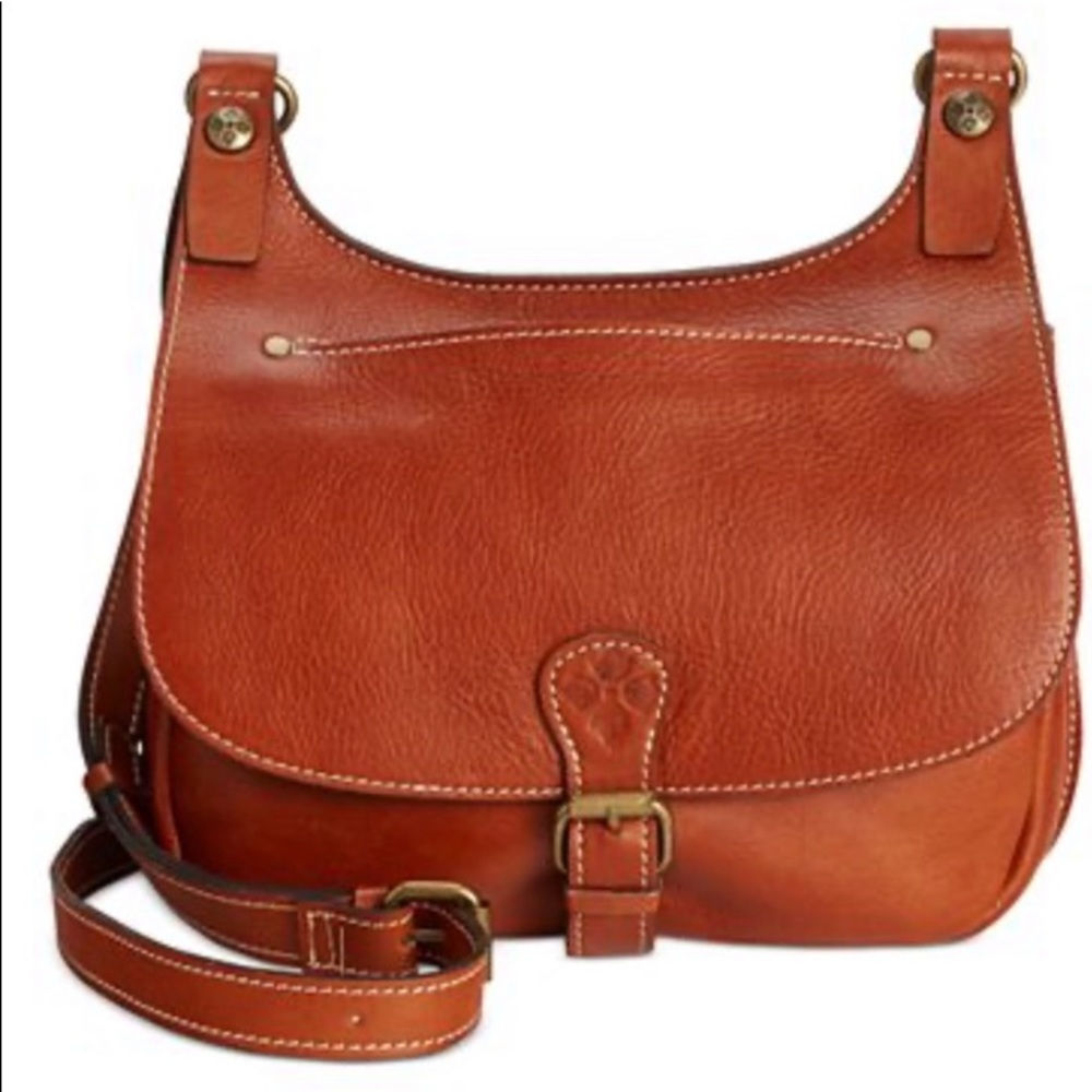 Elegant Tan Leather Shoulder Bag
